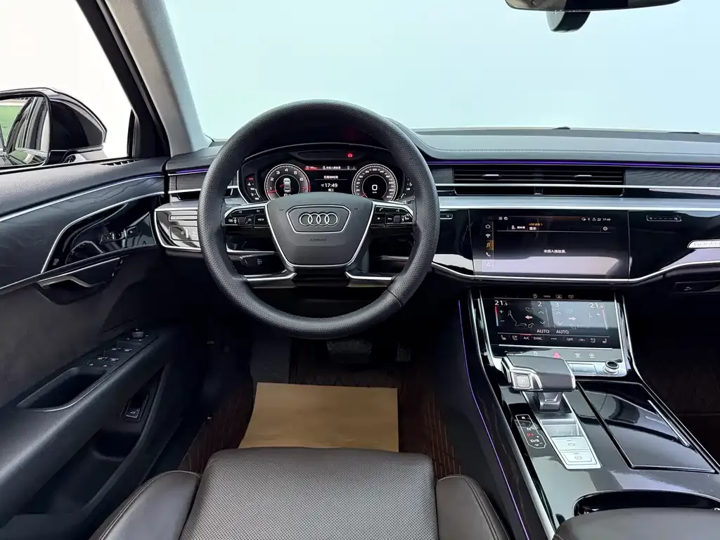 Audi A8 — фото 7