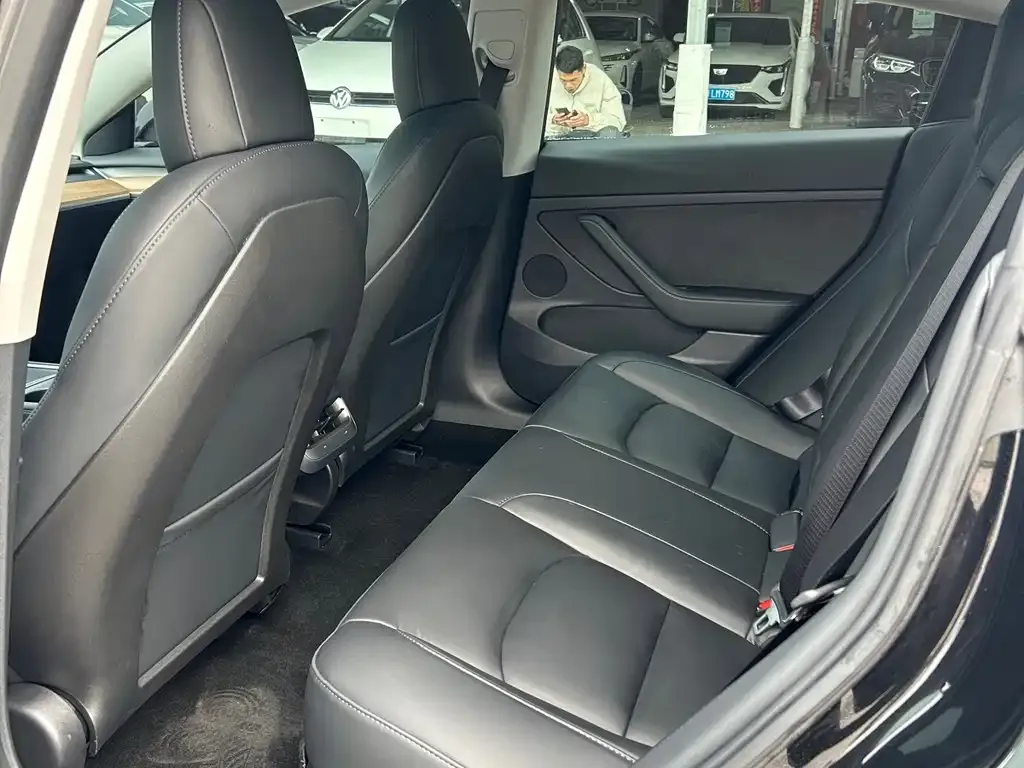 Tesla Model 3 2022 из CN, фото 3