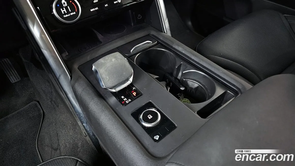 Land Rover Discovery 2023 из KR, фото 2