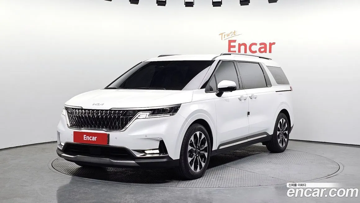 Kia Carnival 2023 из KR, фото 1