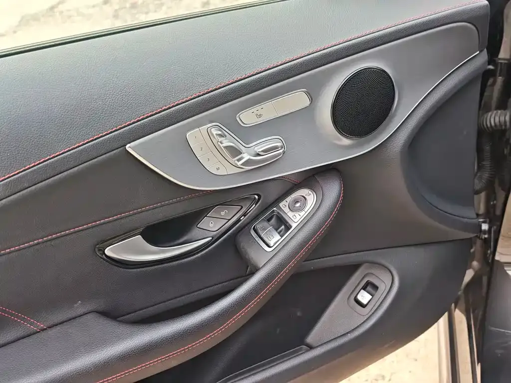 Mercedes-Benz C-Class (Import) — фото 6