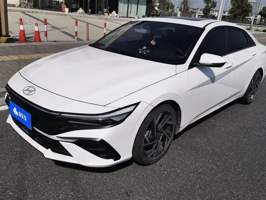 Hyundai Elantra 2024 из CN, фото 1