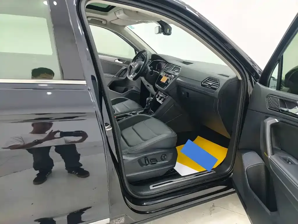 Volkswagen Tiguan L 2021 из CN, фото 5