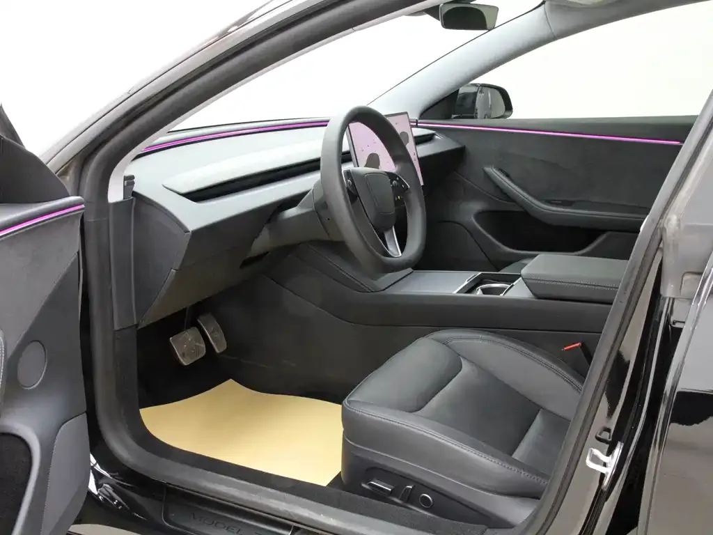 Tesla Model 3 — фото 6