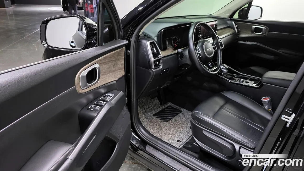 Kia Sorento — фото 5