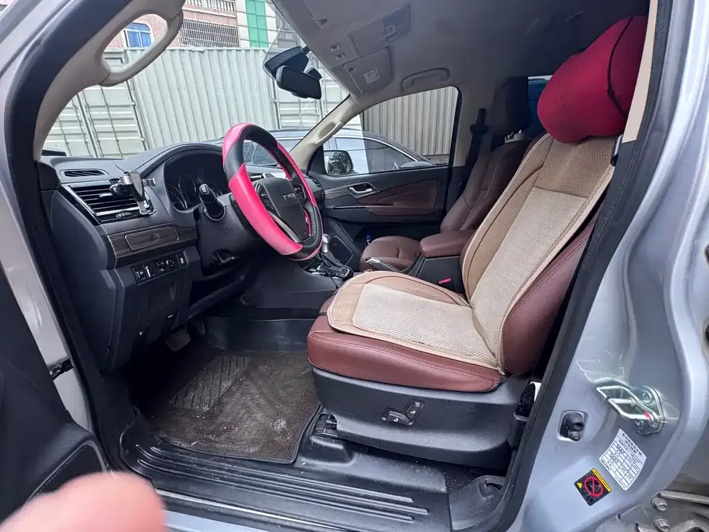 Isuzu MU-X 2021 из CN, фото 2