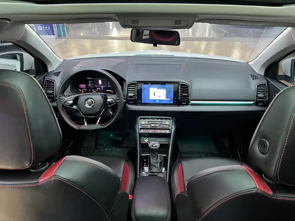 Skoda Karoq — фото 10