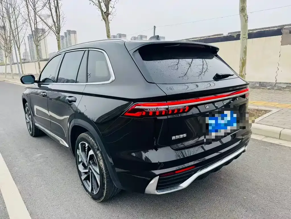 Geely Xingyue L — фото 8