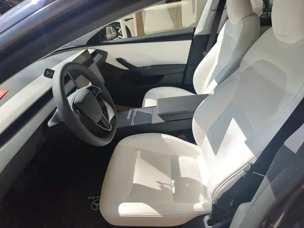 Tesla Model 3 — фото 2