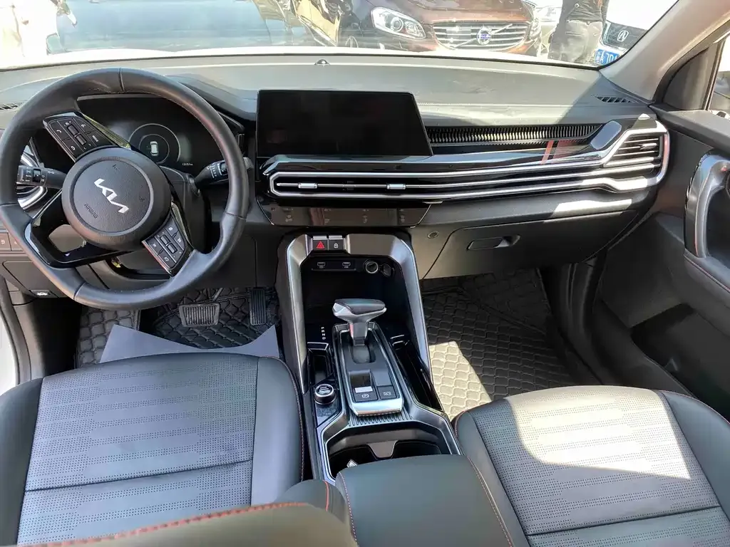 Kia Sportage — фото 5
