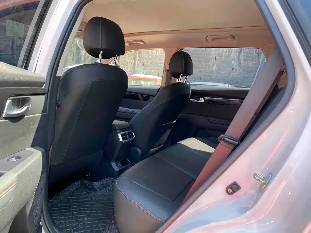 Kia Sportage — фото 7