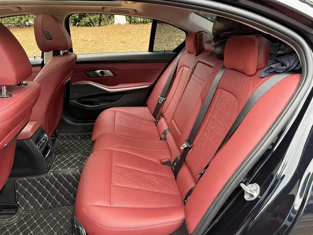 BMW 3 Series 2022 из CN, фото 4