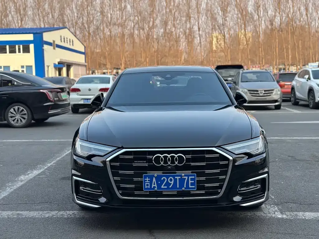 Audi A6L — фото 6