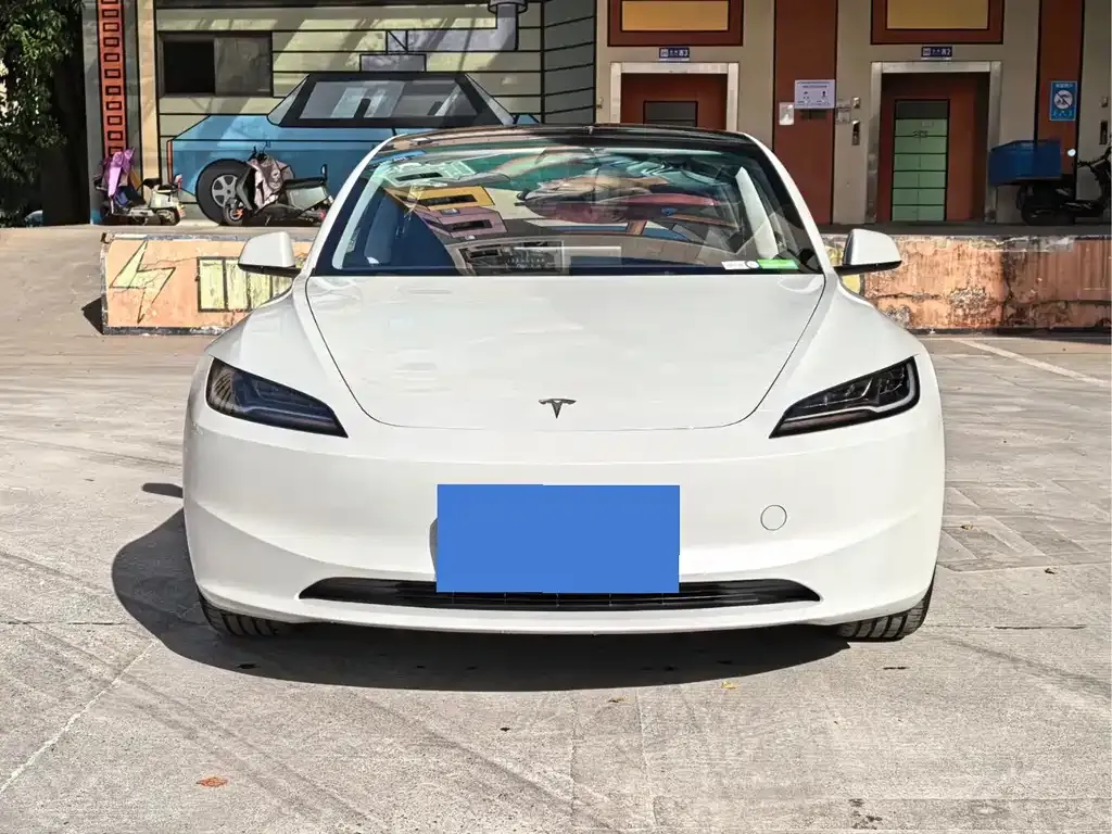 Tesla Model 3 — фото 6