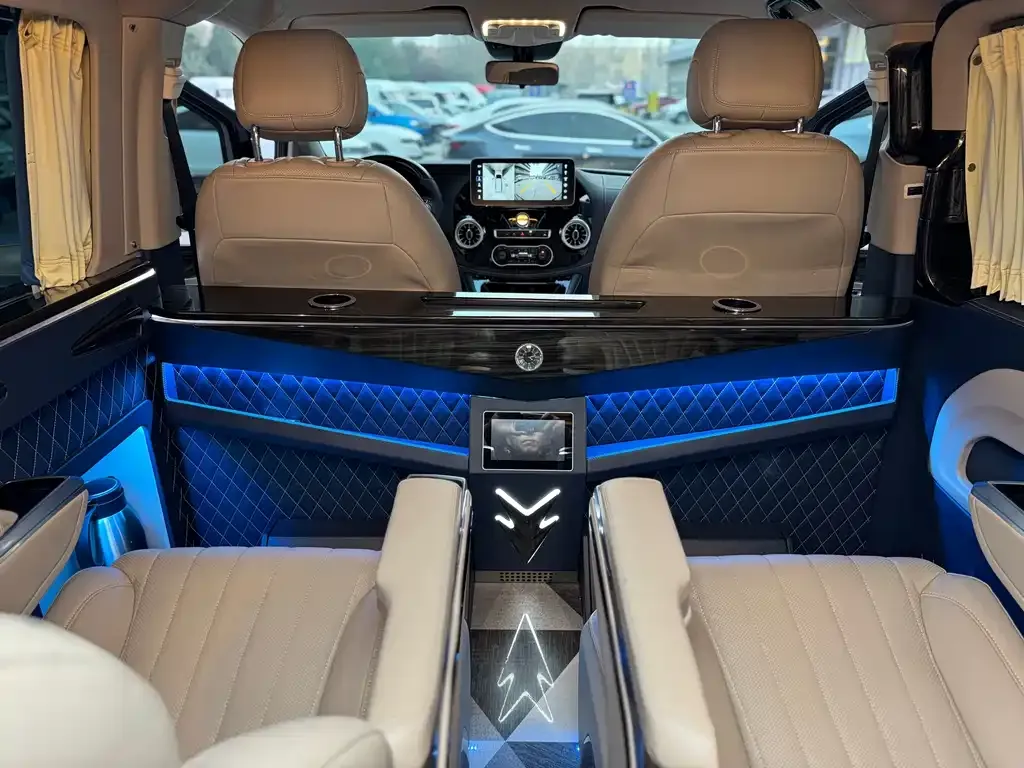 Mercedes-Benz Vito 2024 из CN, фото 3