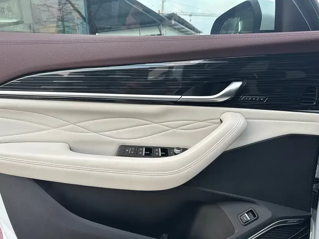Geely Xingyue L 2021 из CN, фото 2