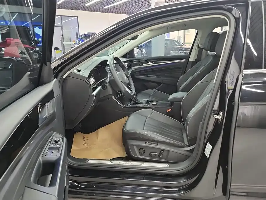 Volkswagen Passat — фото 8