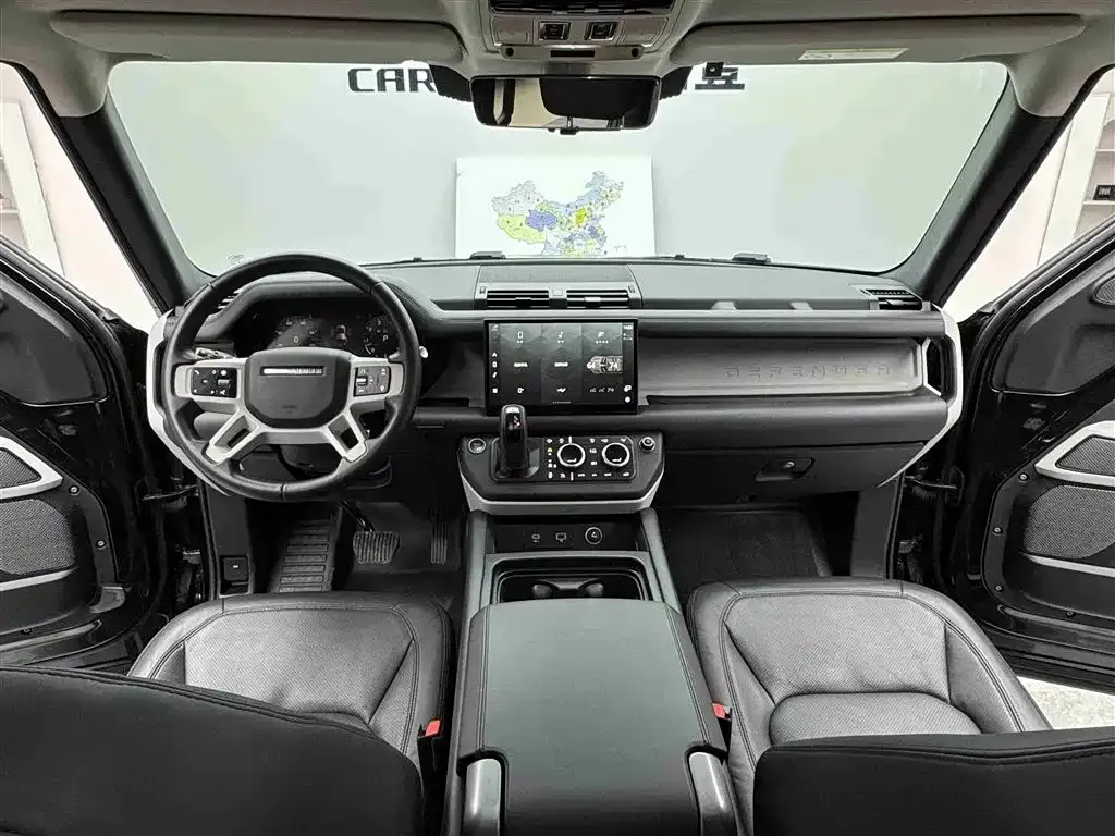Land Rover Defender — фото 7