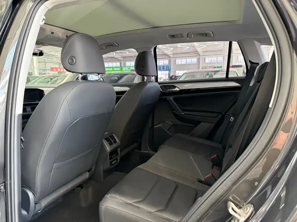 Volkswagen Tayron 2022 из CN, фото 2