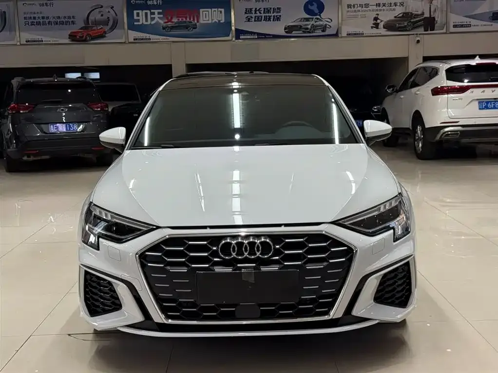 Audi A3 2023 из CN, фото 7