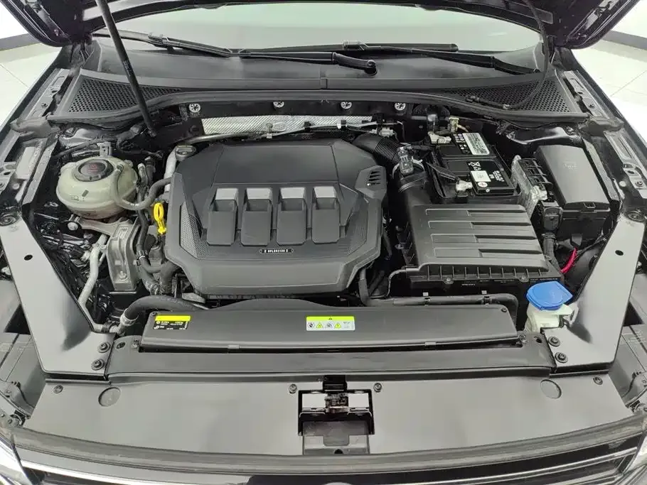 Volkswagen Magotan 2021 из CN, фото 8