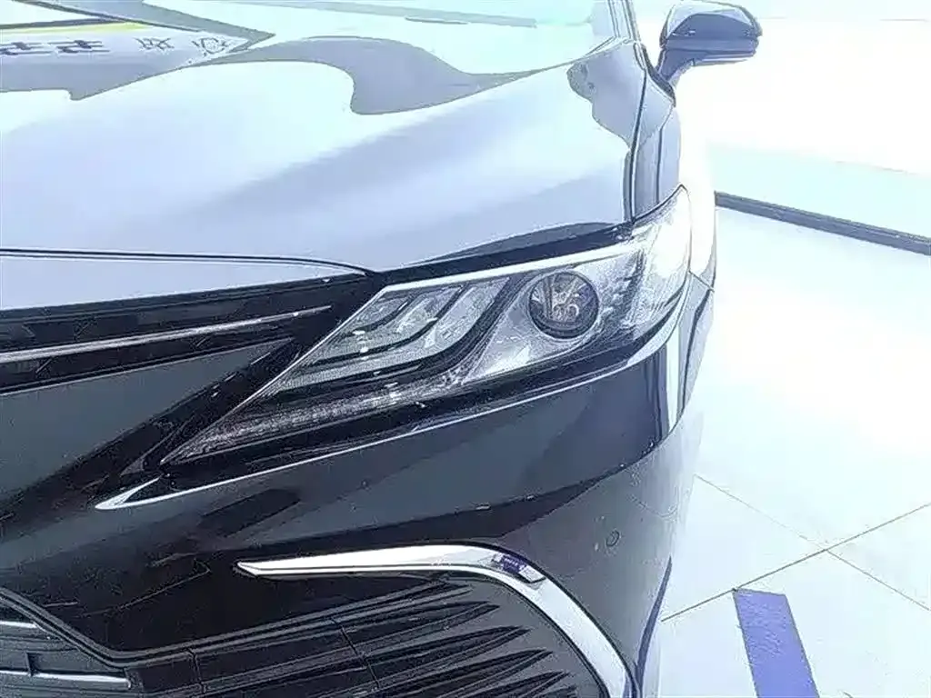 Toyota Camry 2023 из CN, фото 10