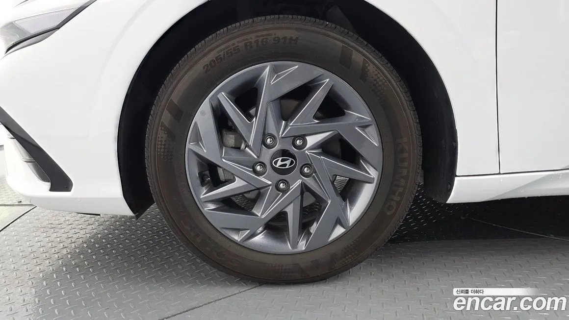 Hyundai AVANTE — фото 6