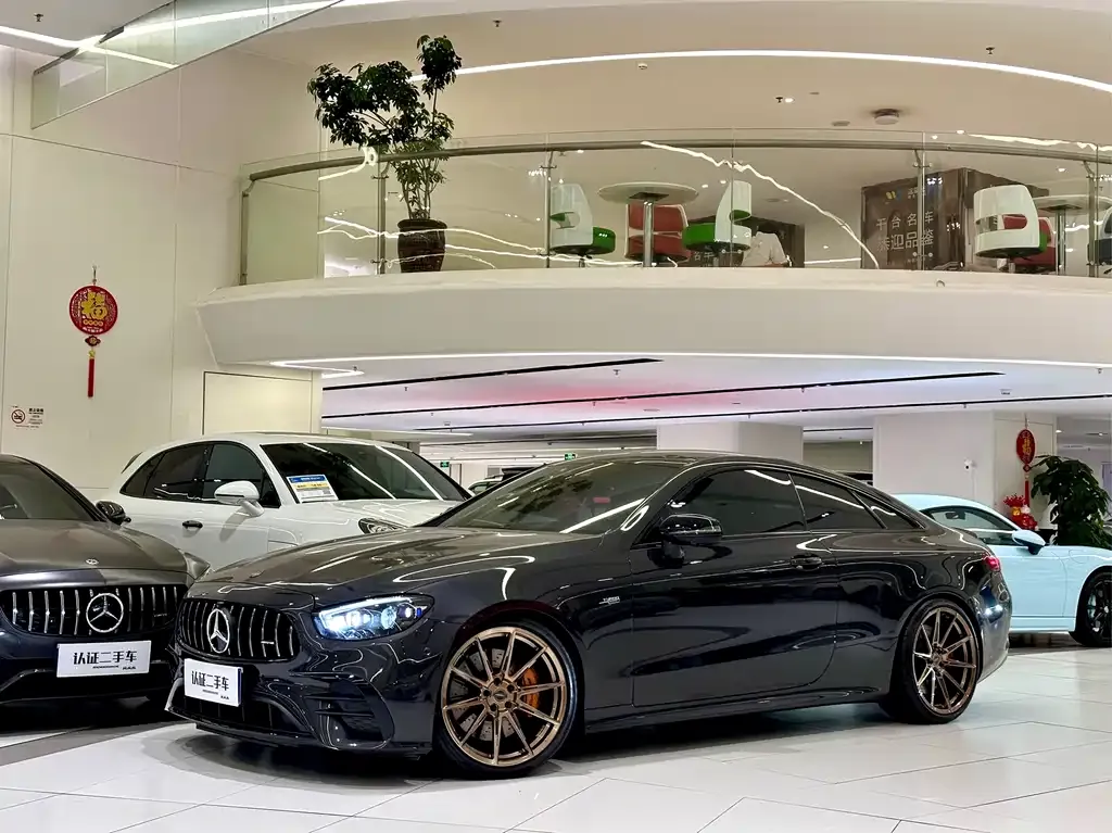 Mercedes-Benz E-Class AMG — фото 4