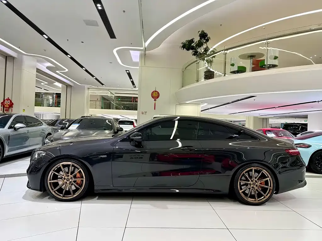 Mercedes-Benz E-Class AMG — фото 6