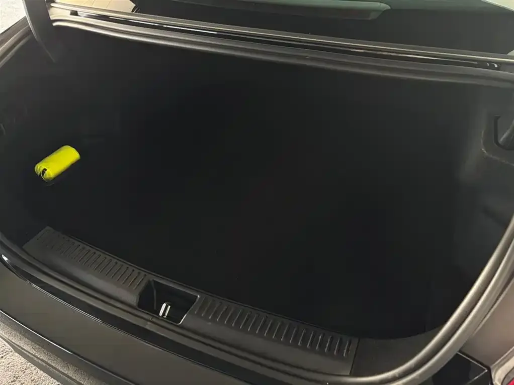 Mercedes-Benz E-Class New Energy — фото 2
