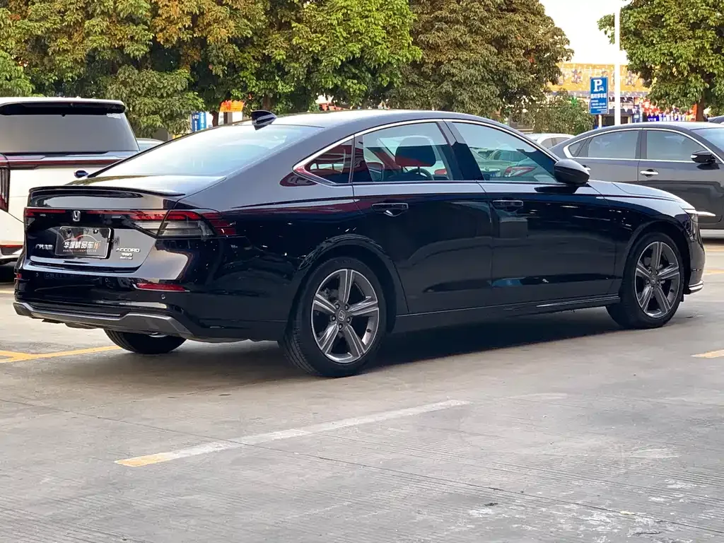 Honda Accord 2024 из CN, фото 5