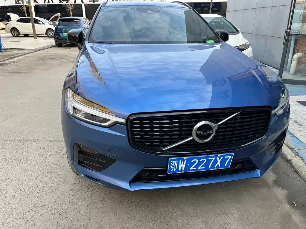 Volvo XC60 2021 из CN, фото 2