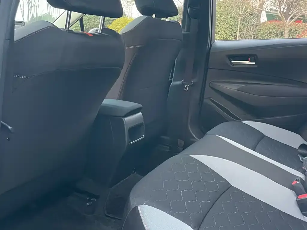Toyota Corolla 2021 из CN, фото 2