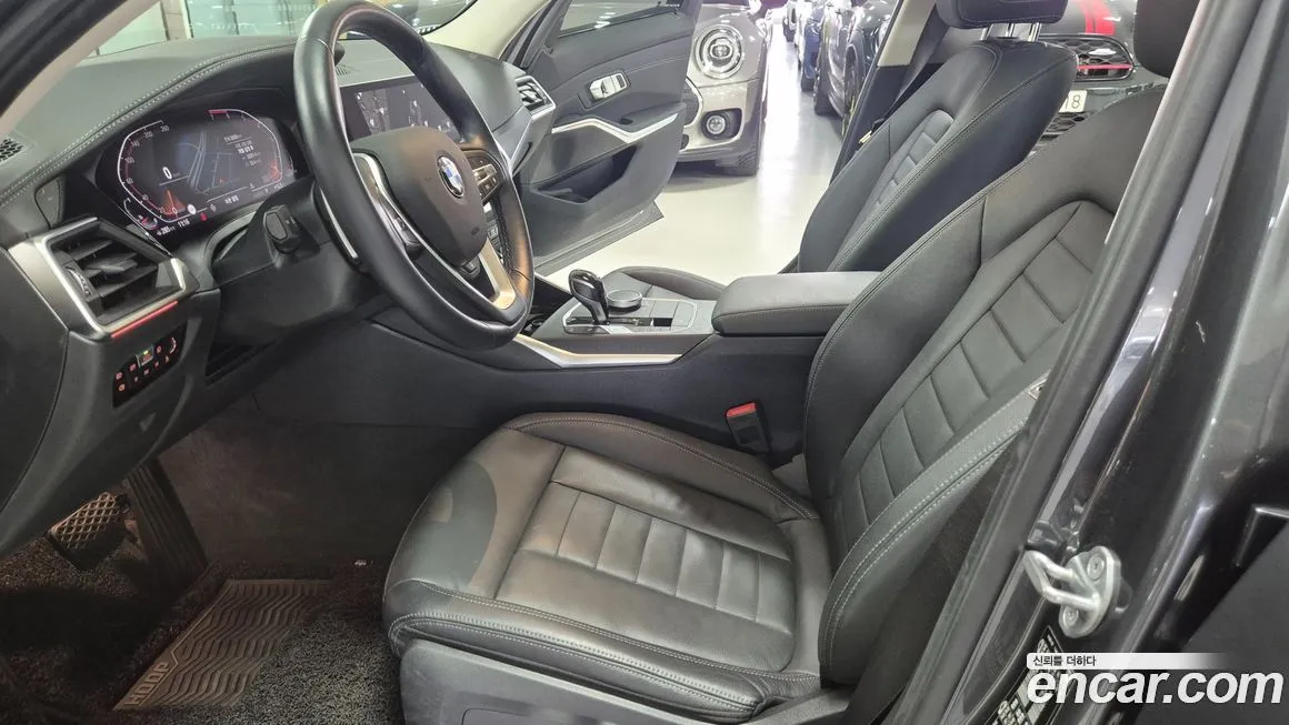 BMW 3-Series 2021 из KR, фото 10