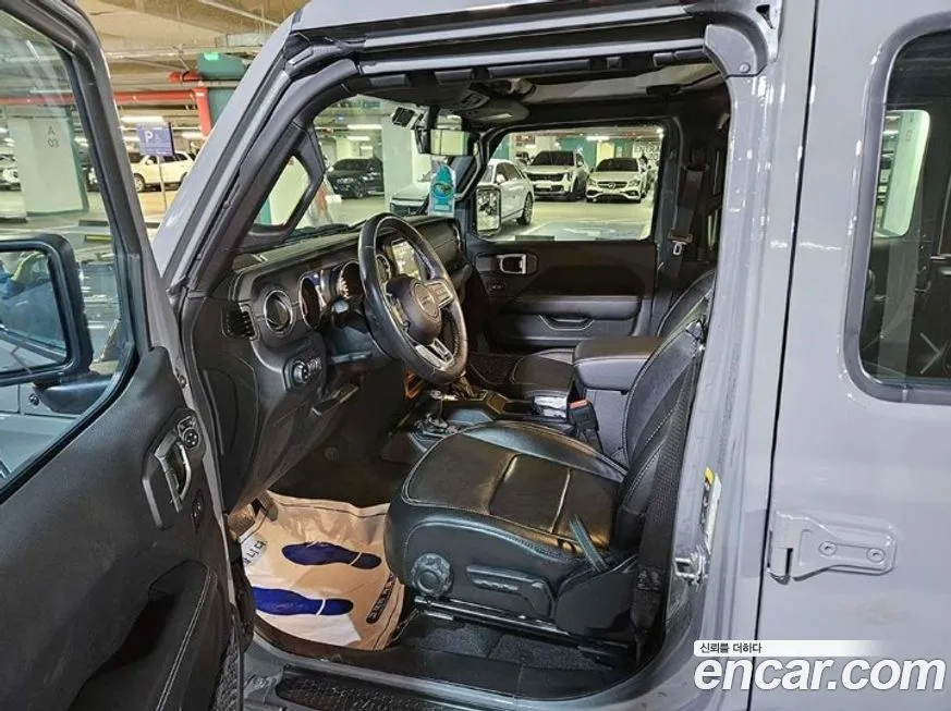 Jeep Wrangler 2022 из KR, фото 2