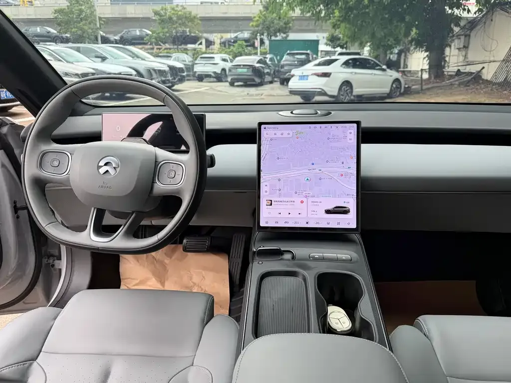 NIO ET5T 2024 из CN, фото 9