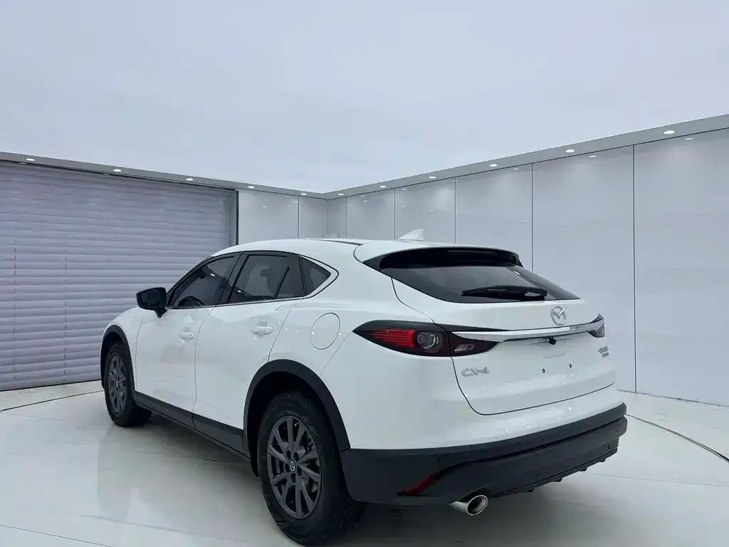 Mazda CX-4 — фото 8