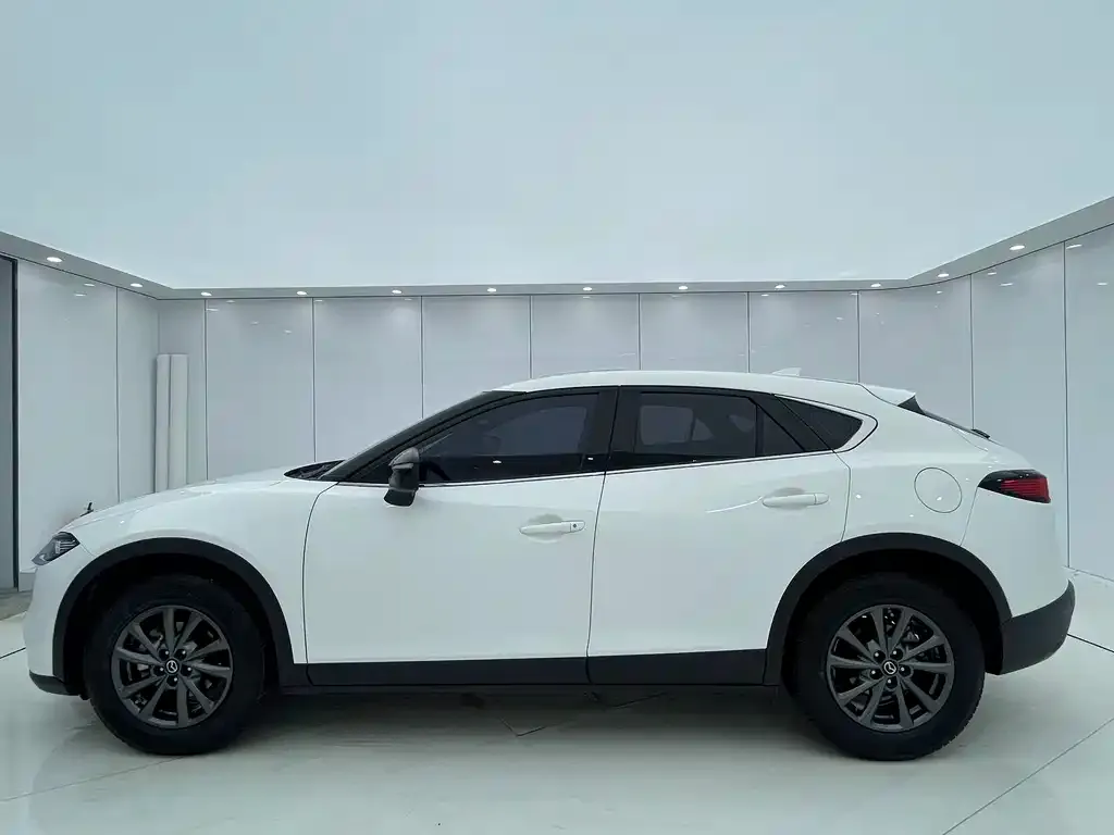 Mazda CX-4 — фото 9