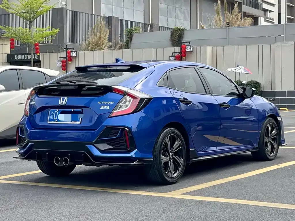 Honda Civic — фото 7