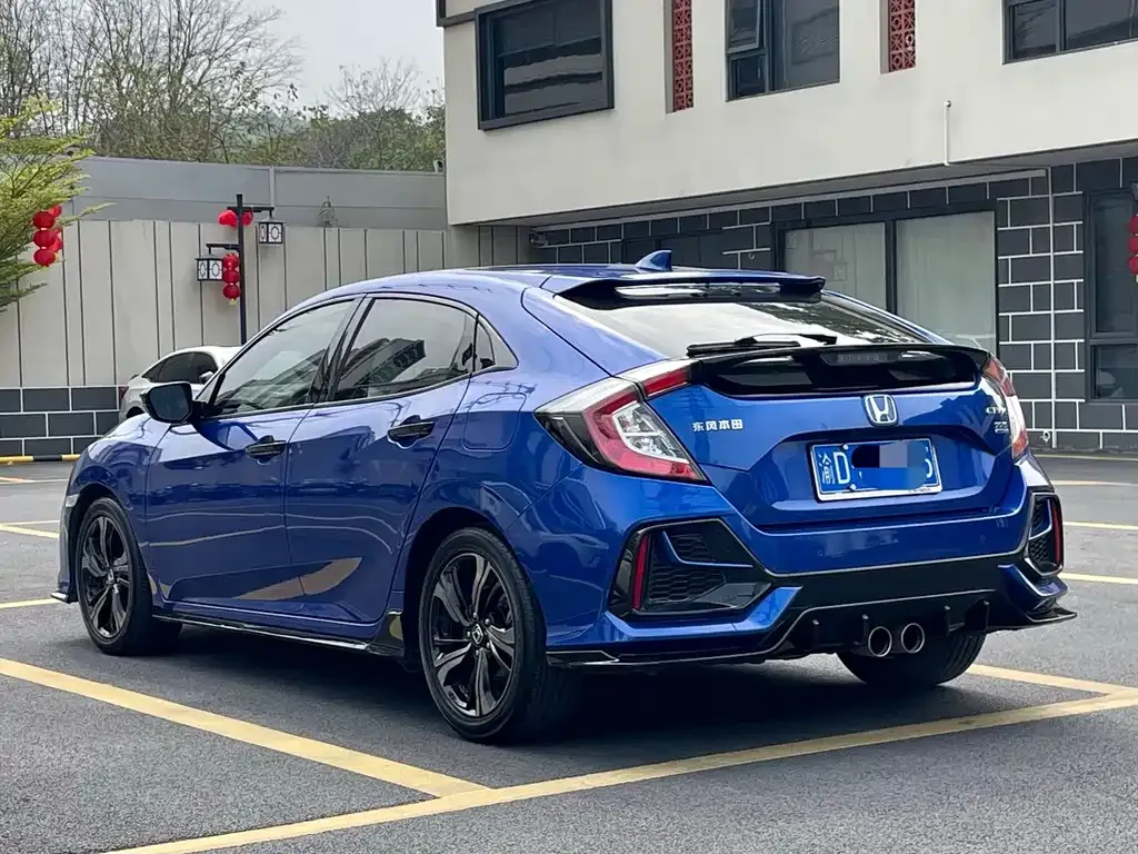 Honda Civic — фото 10