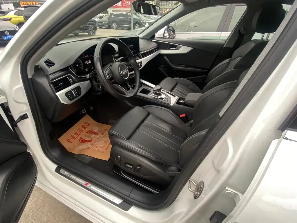 Audi A4L 2022 из CN, фото 9