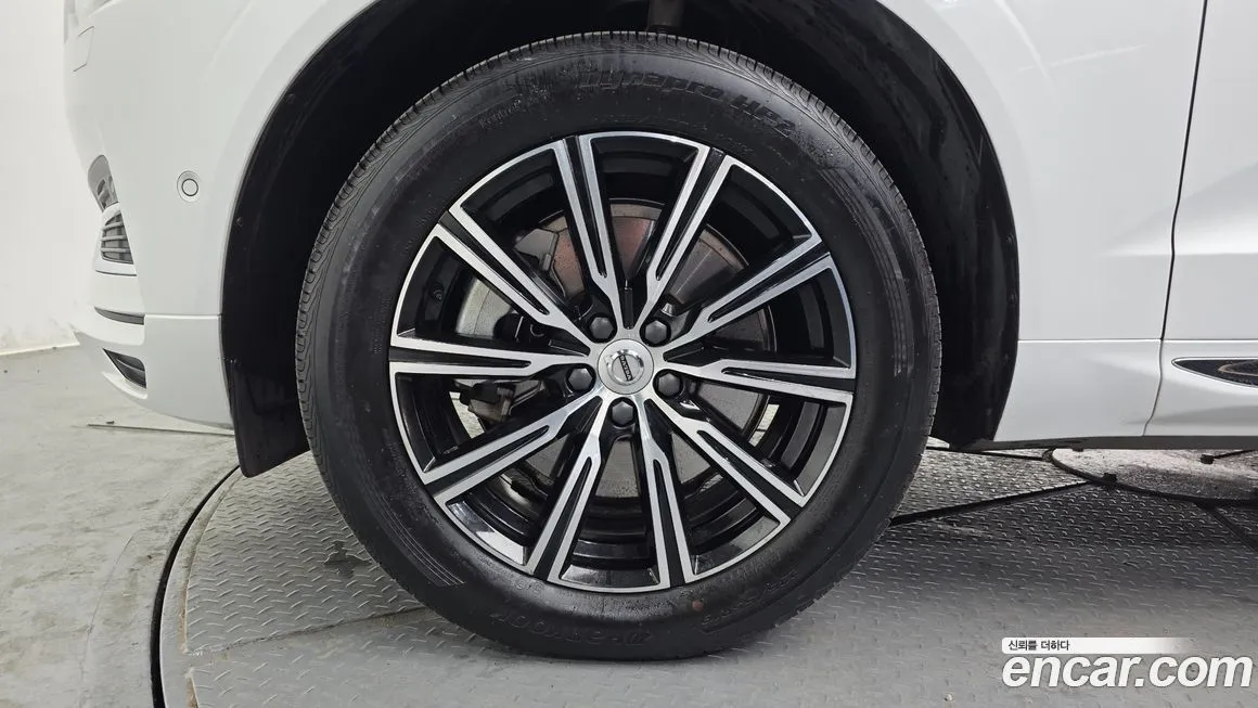 Volvo XC60 2021 из KR, фото 10