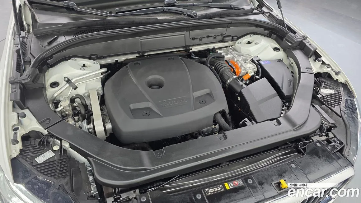 Volvo XC60 2021 из KR, фото 9
