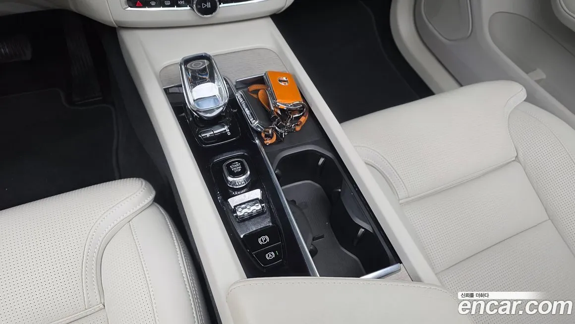 Volvo XC60 2021 из KR, фото 7