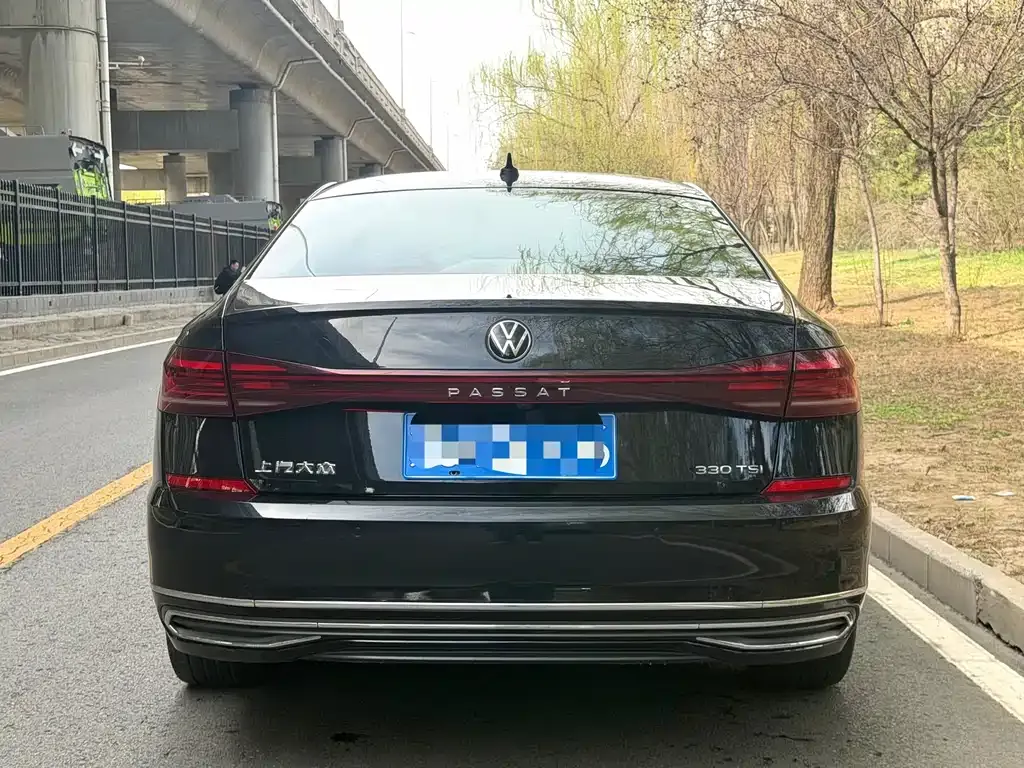 Volkswagen Passat — фото 3
