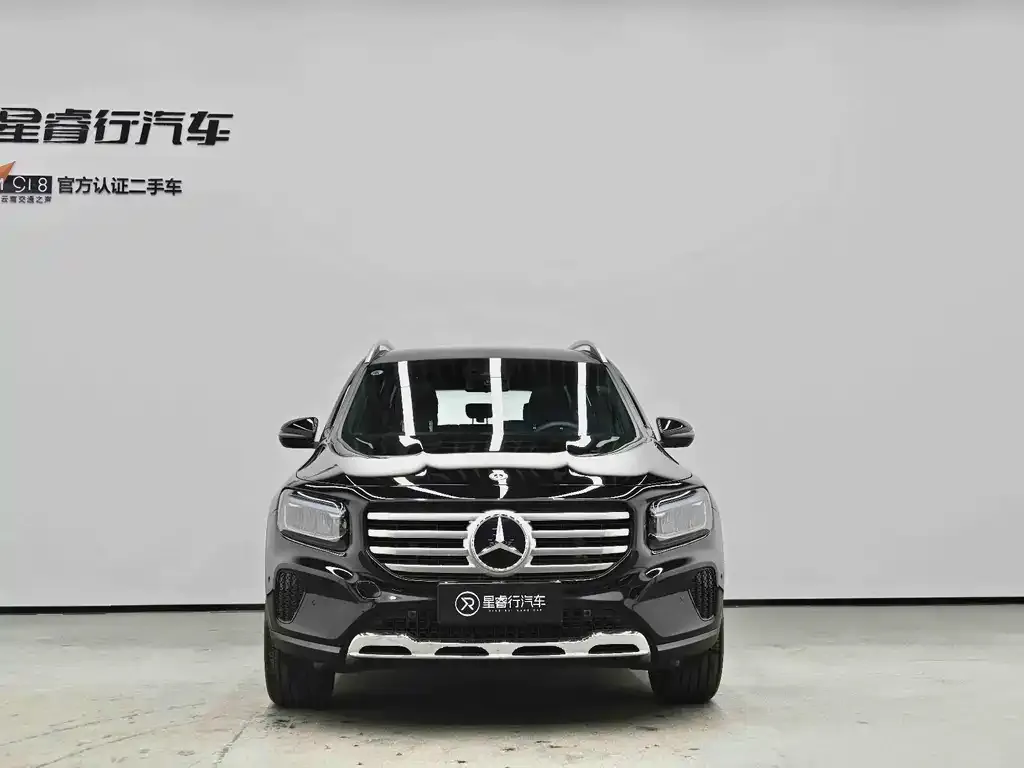 Mercedes-Benz GLB — фото 9