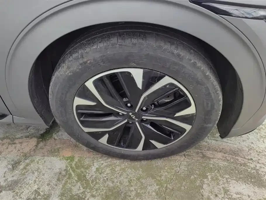 Kia EV6 2023 из CN, фото 9