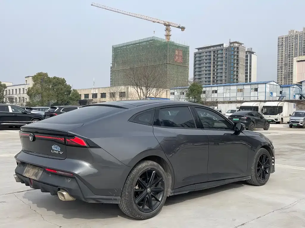 Changan UNI-V 2023 из CN, фото 6