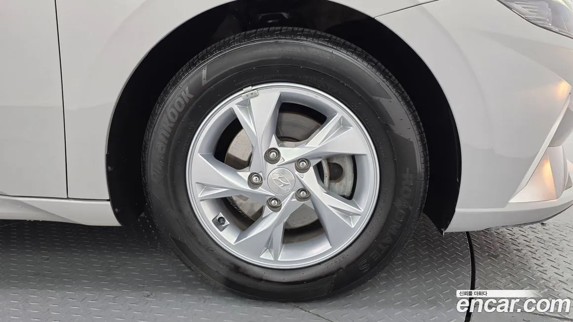 Hyundai AVANTE — фото 9
