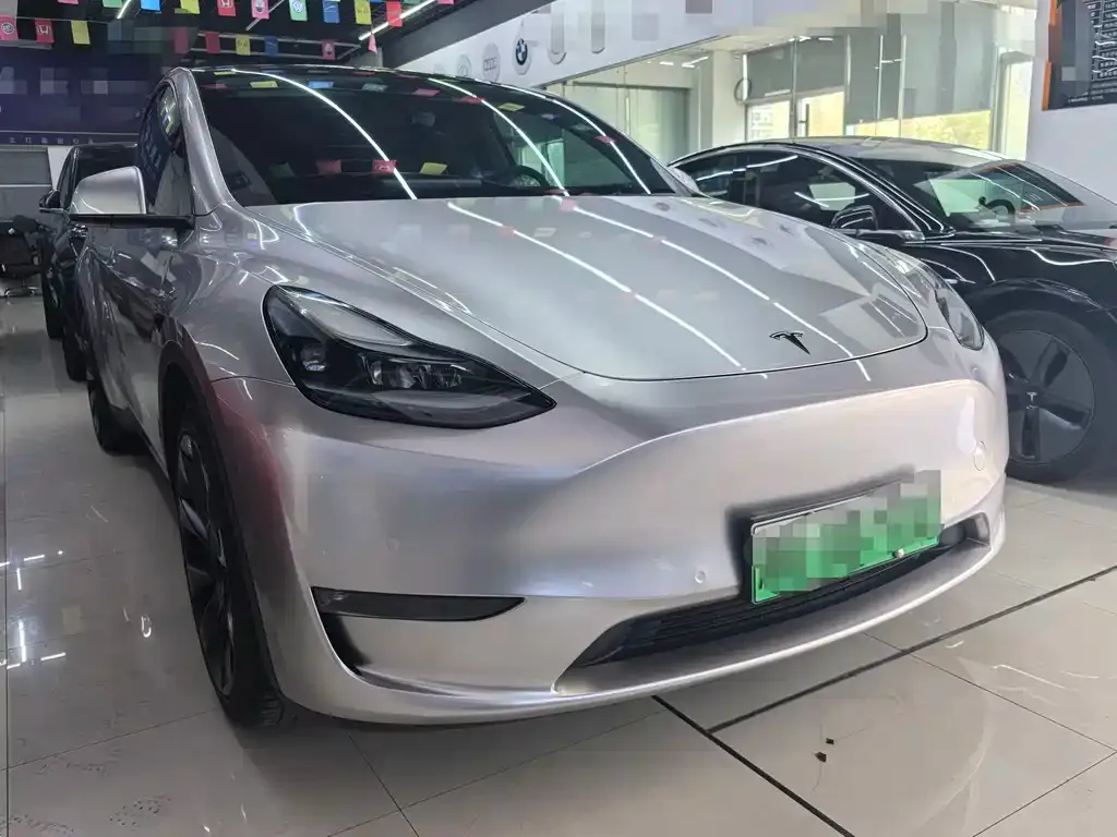 Tesla Model Y — фото 7